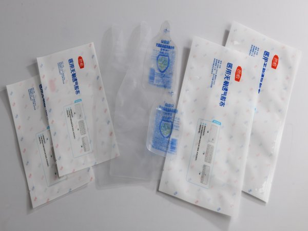 <b>复合膜隧道脱泡（隧道纹）缺陷成因与优化</b>